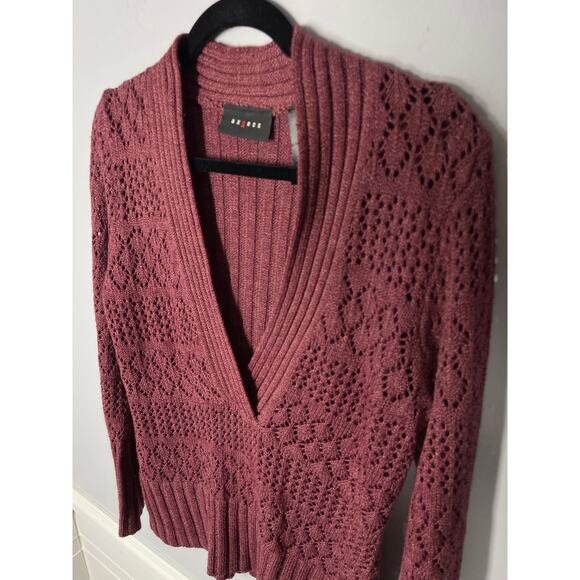 Axcess, Size Medium, Maroon Red Sweater, Open Knit V-Neck, Cozy, Ramie, EUC - Picture 4 of 6